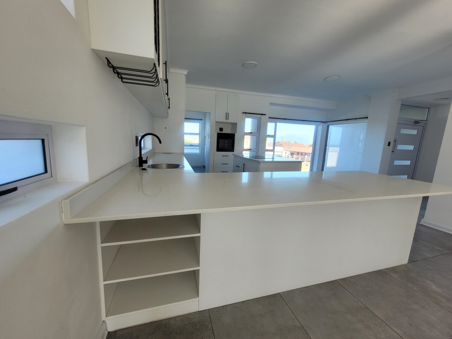 3 Bedroom Property for Sale in Aston Bay Eastern Cape